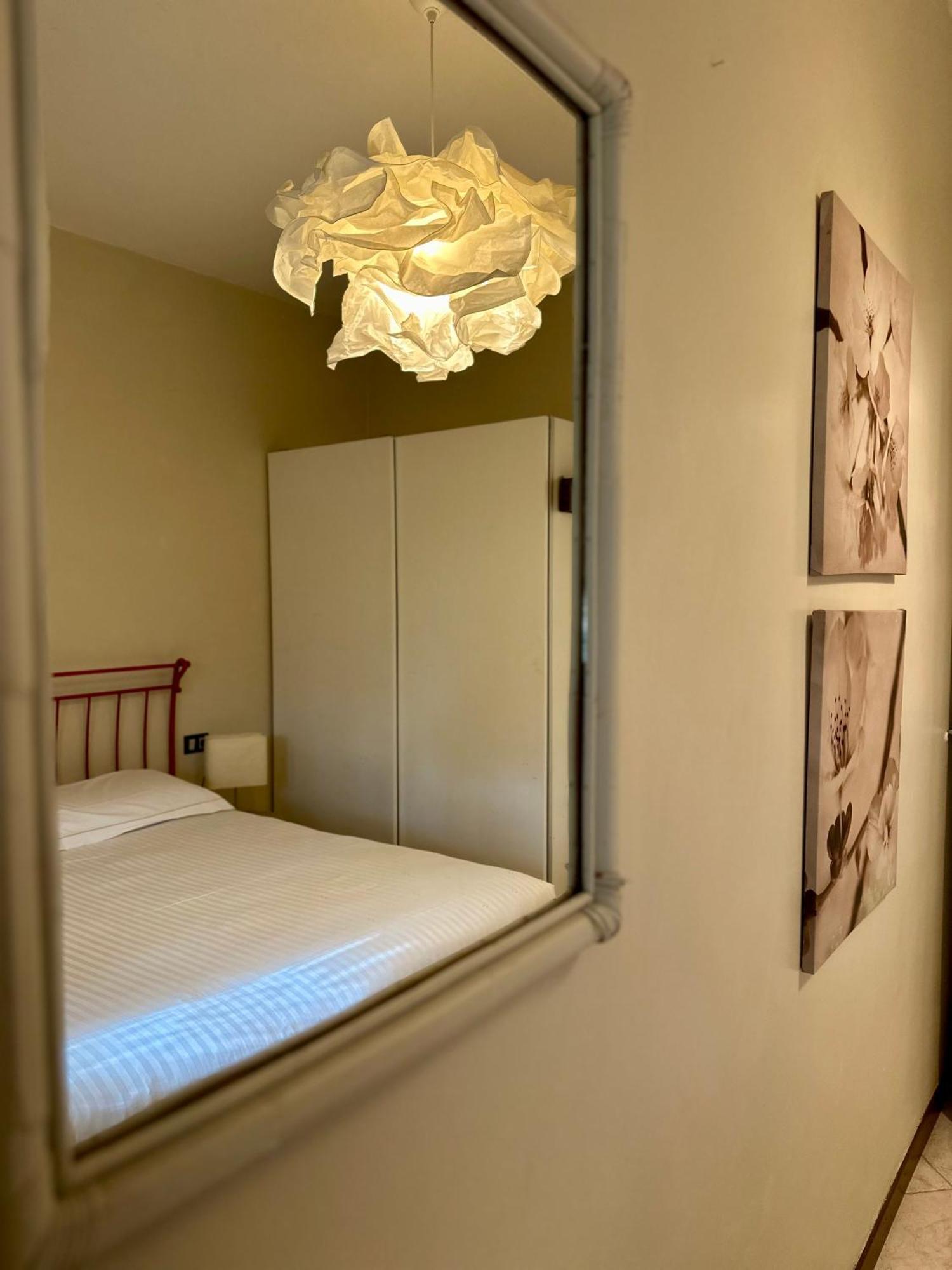 Lauri & Faggi Apart otel Desenzano del Garda Dış mekan fotoğraf