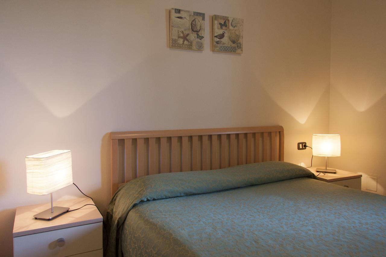 Lauri & Faggi Apart otel Desenzano del Garda Dış mekan fotoğraf
